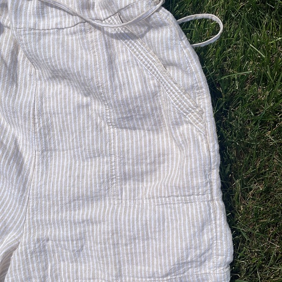 Old Navy tan/white stripe romper size L - Picture 3 of 4